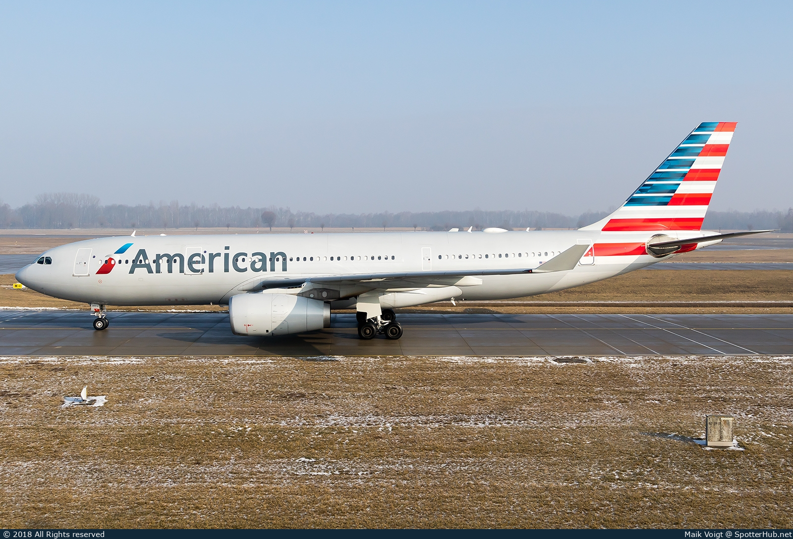 Photo of N280AY - Airbus A330-243 operated by American Airlines