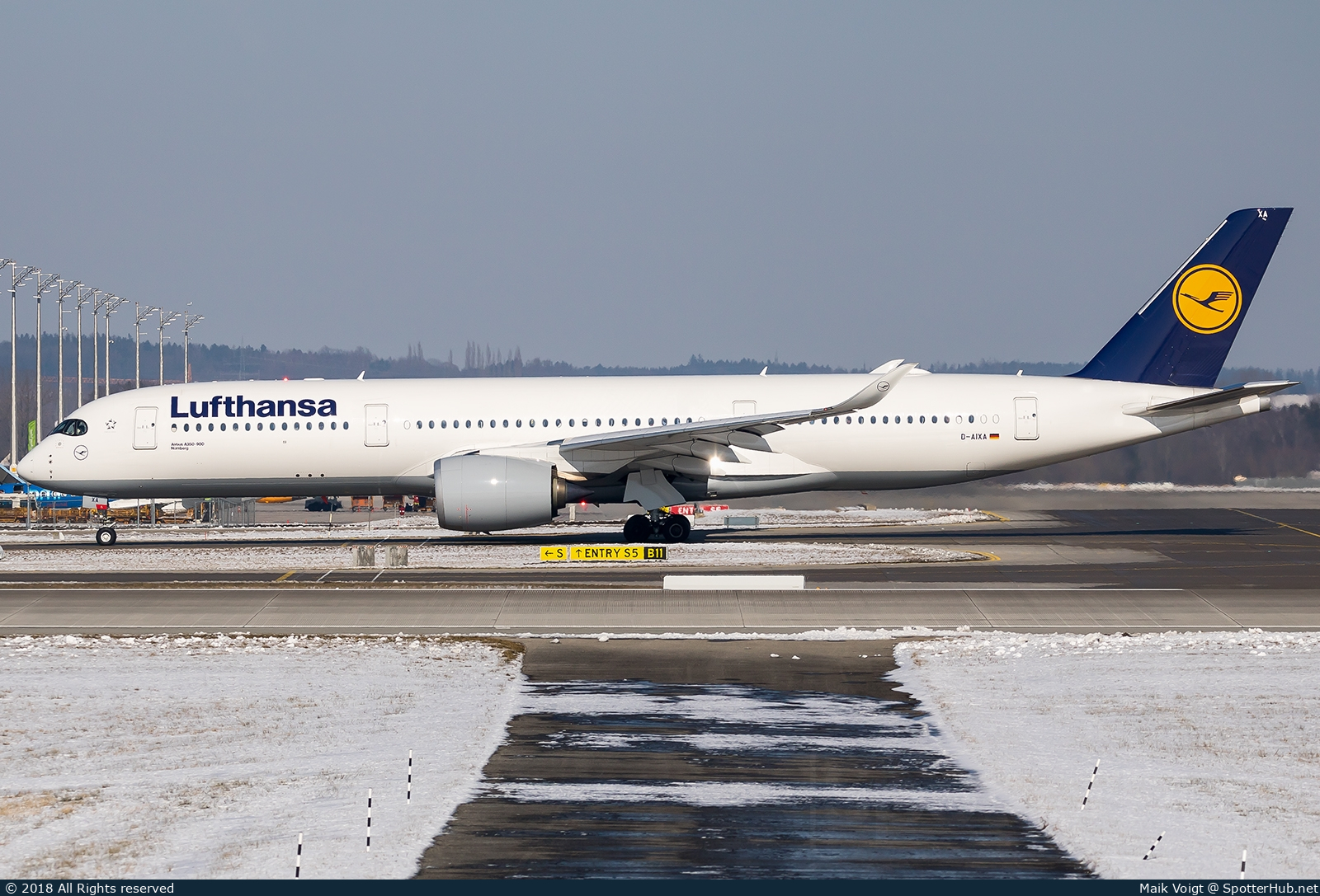 Photo of D-AIXA - Airbus A350-941 operated by Lufthansa
