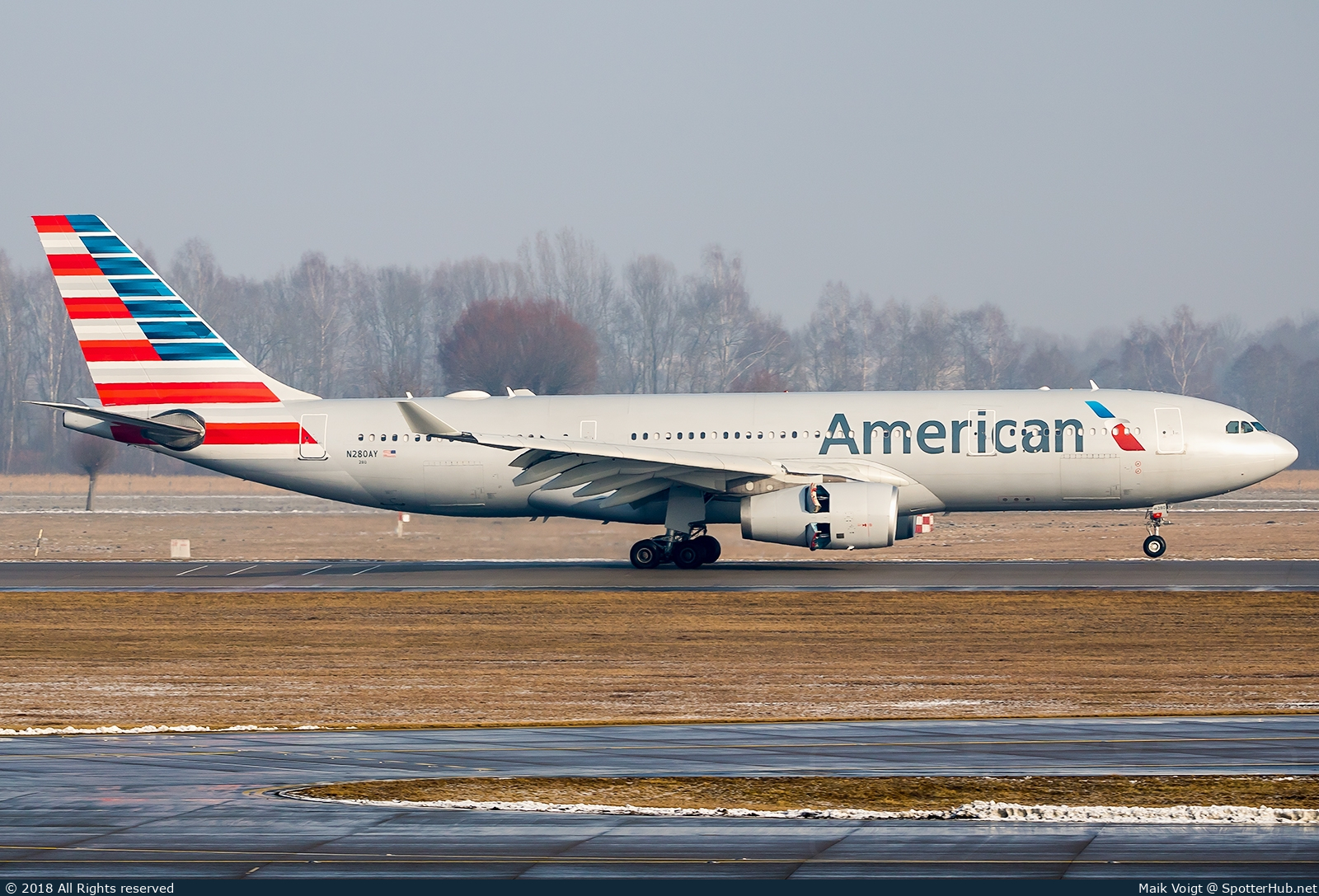 Photo of N280AY - Airbus A330-243 operated by American Airlines