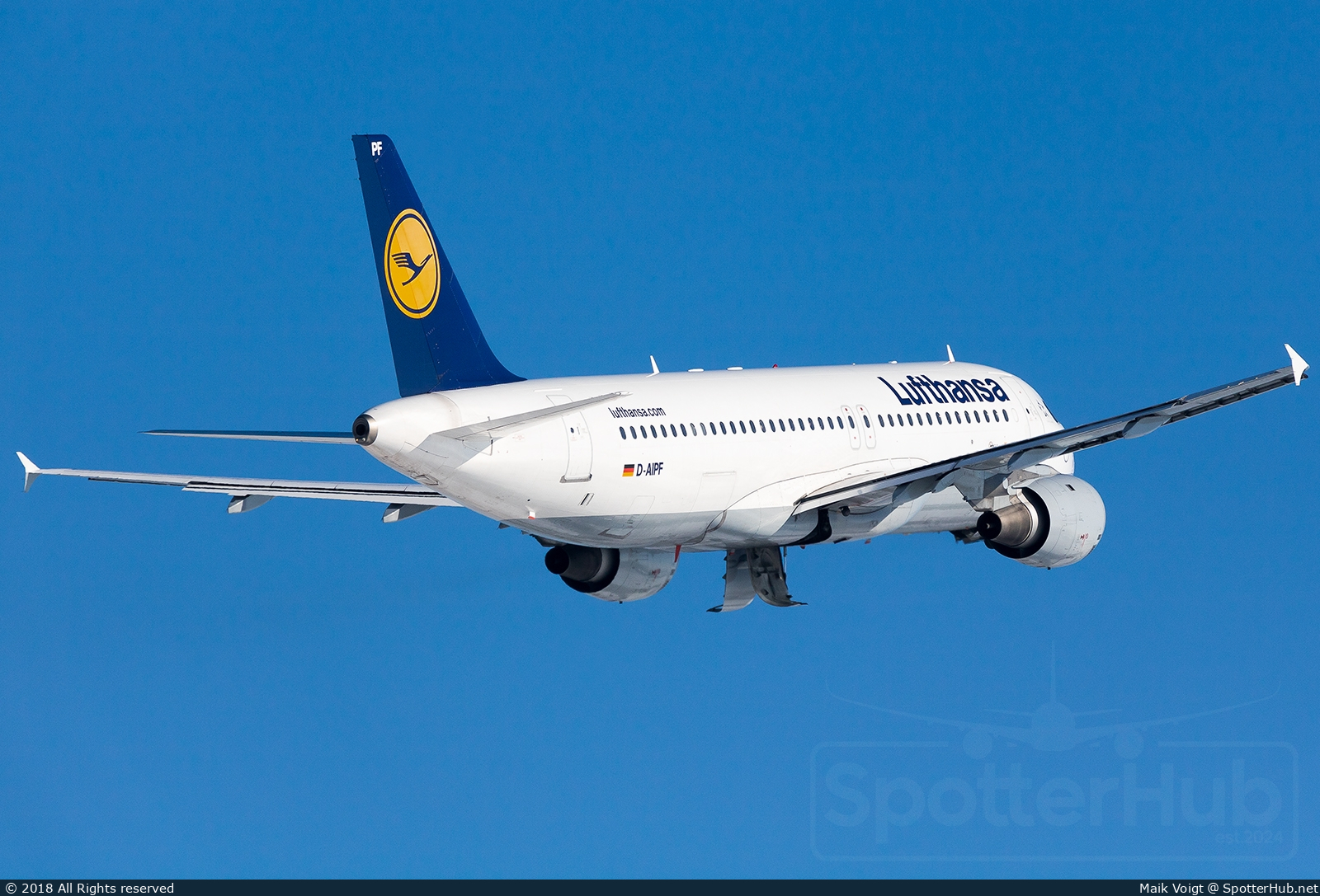 Photo of D-AIPF - Airbus A320-211 operated by Lufthansa