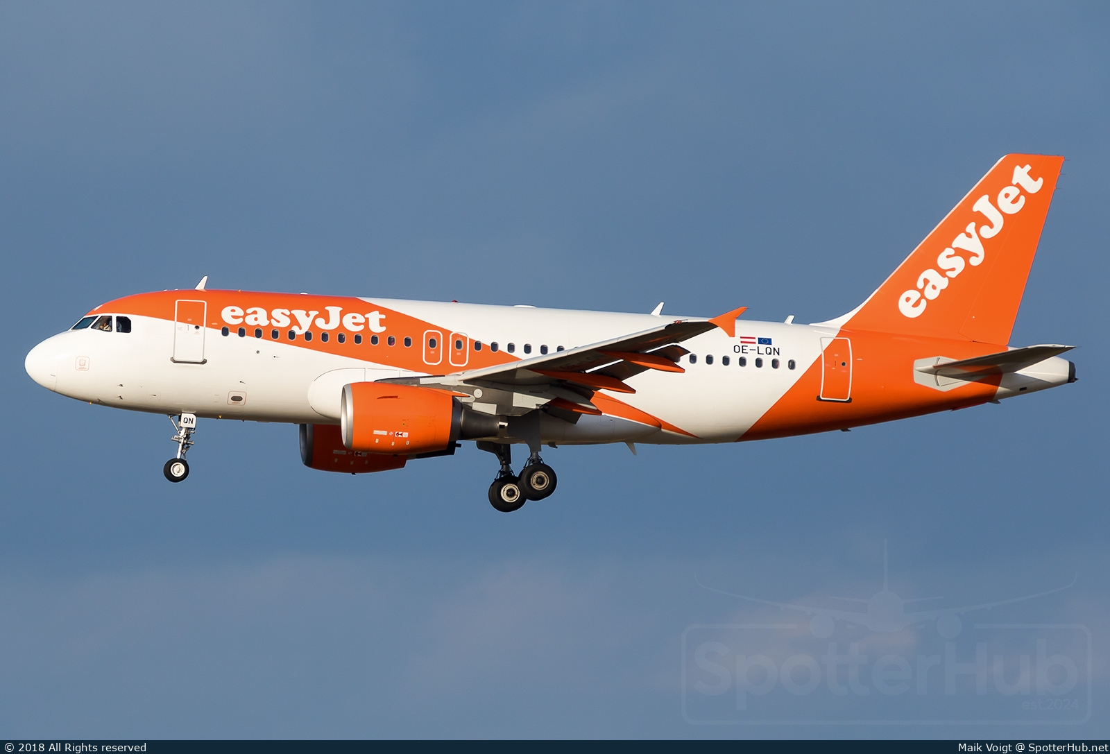 Photo of OE-LQN - Airbus A319-111 operated by easyJet Europe