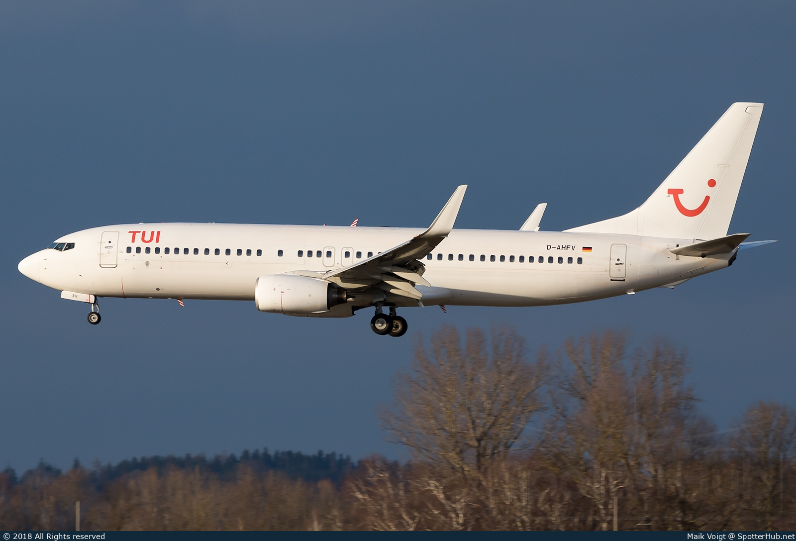 Photo of D-AHFV - Boeing 737-8K5 operated by TUIfly