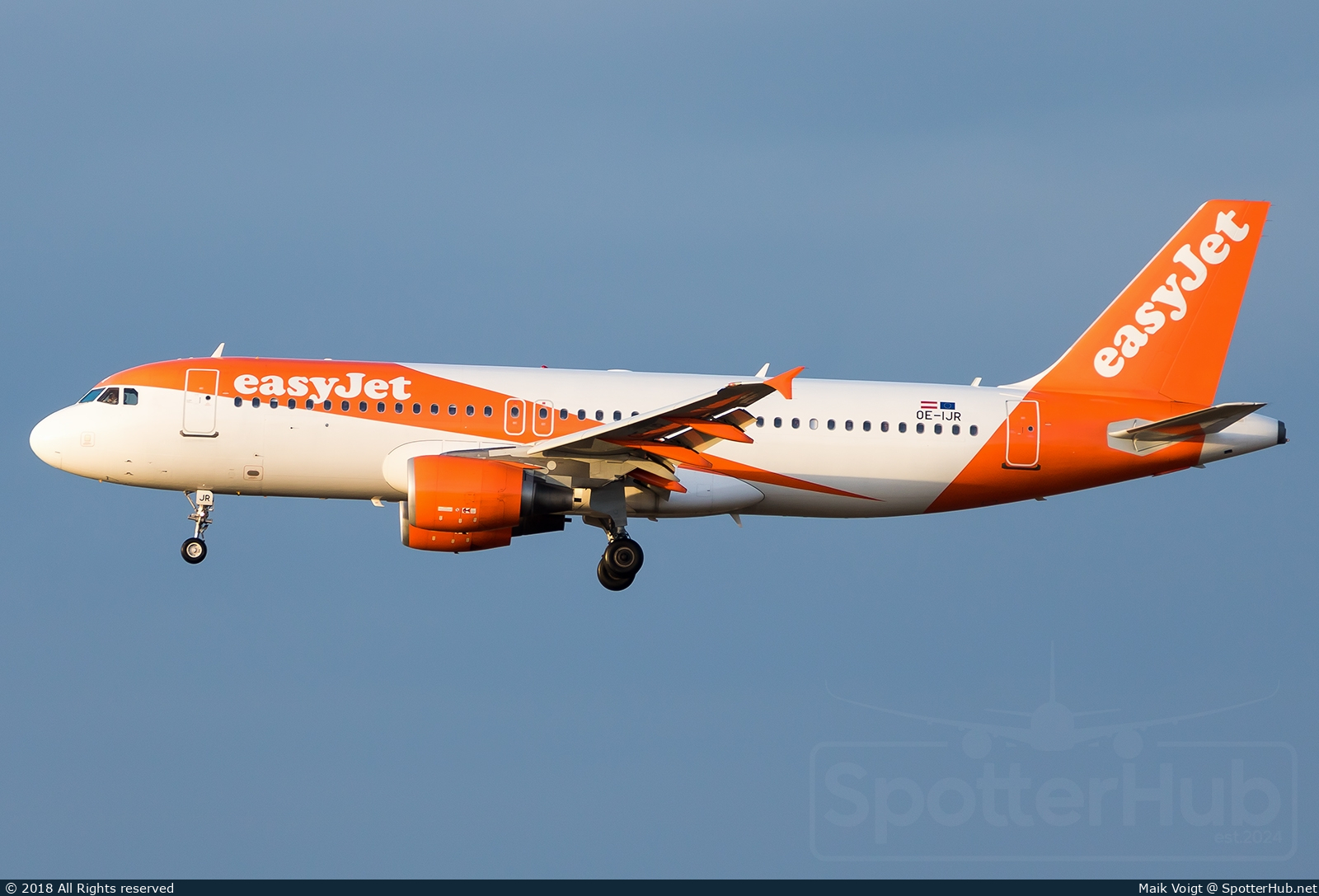 Photo of OE-IJR - Airbus A320-214 operated by easyJet Europe