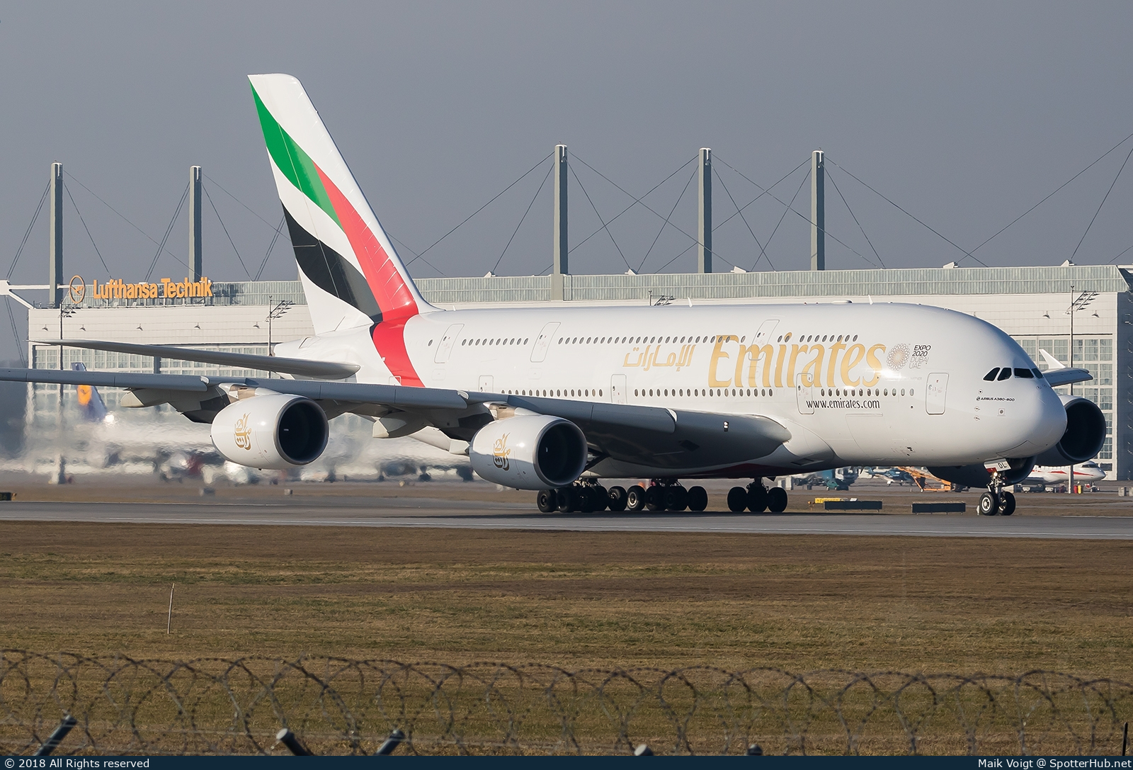 Photo of A6-EDL - Airbus A380-861 operated by Emirates
