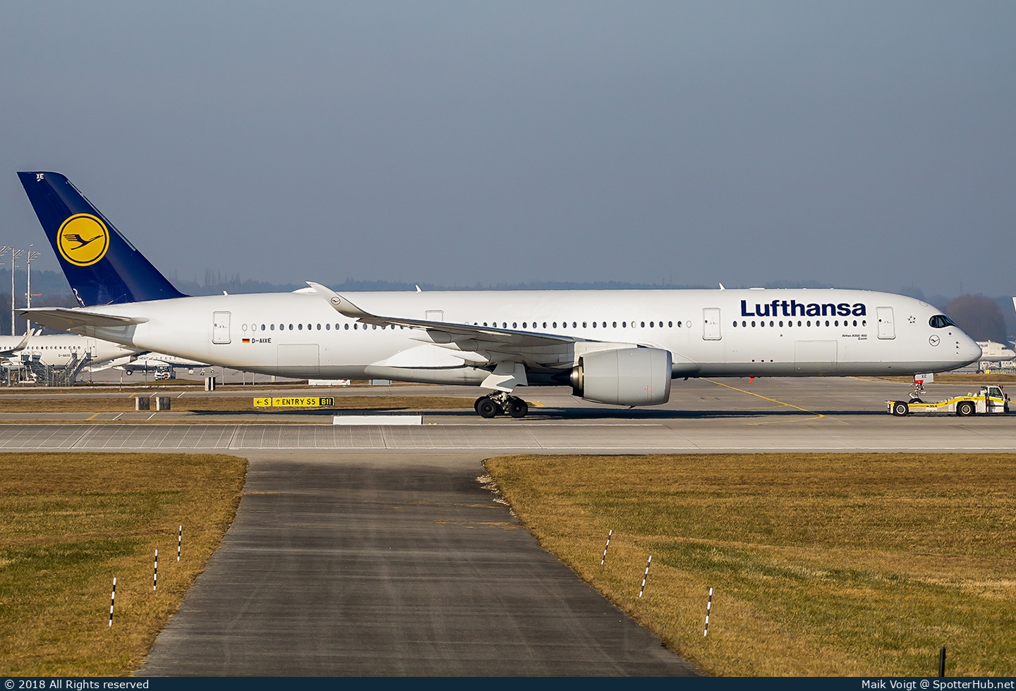 Photo of D-AIXE - Airbus A350-941 operated by Lufthansa