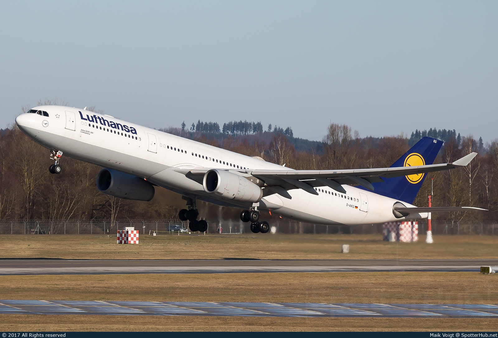 Photo of D-AIKG - Airbus A330-343 operated by Lufthansa