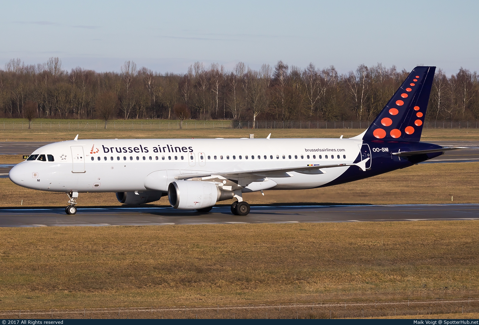 Photo of OO-SNI - Airbus A320-214 operated by Brussels Airlines