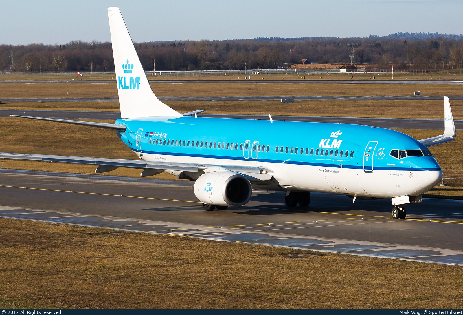 Photo of PH-BXN - Boeing 737-8K2 operated by KLM Royal Dutch Airlines
