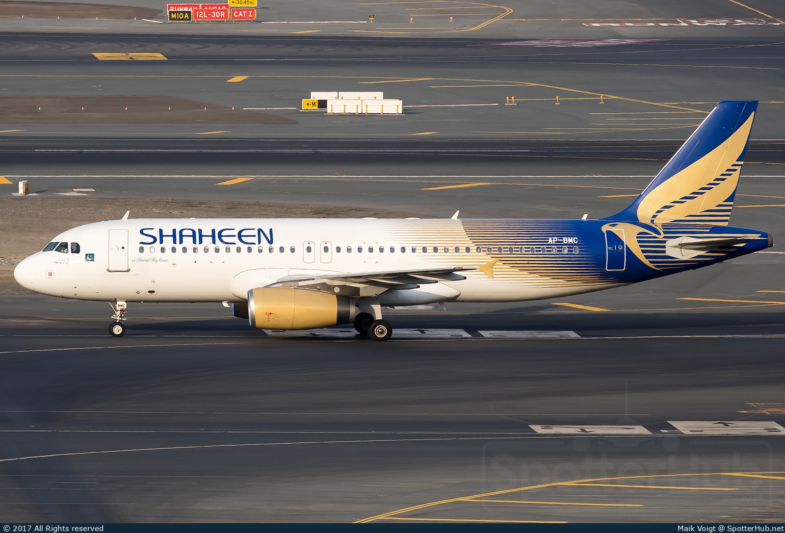 Photo of AP-BMC - Airbus A320-232 operated by Shaheen Air