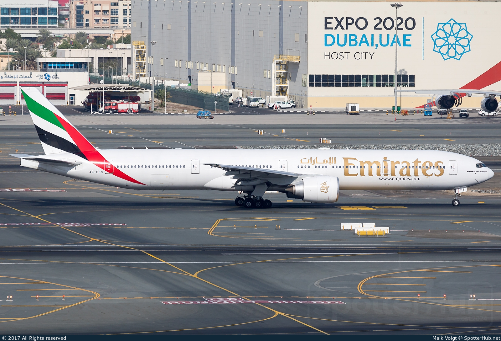 Photo of A6-EBS - Boeing 777-31H(ER) operated by Emirates