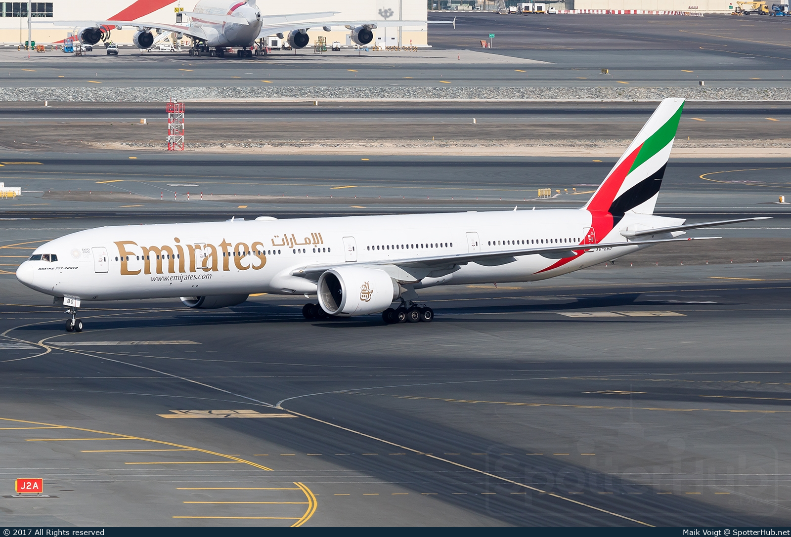 Photo of A6-EBO - Boeing 777-36N(ER) operated by Emirates