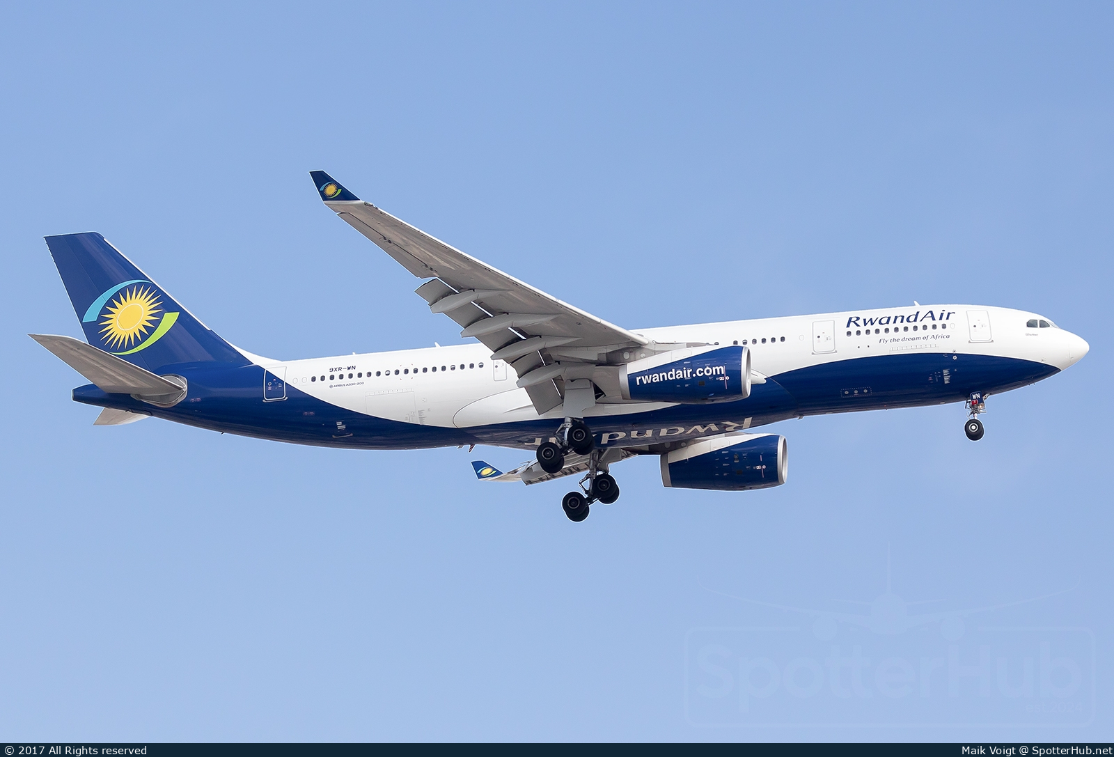 Photo of 9XR-WN - Airbus A330-243 operated by RwandAir