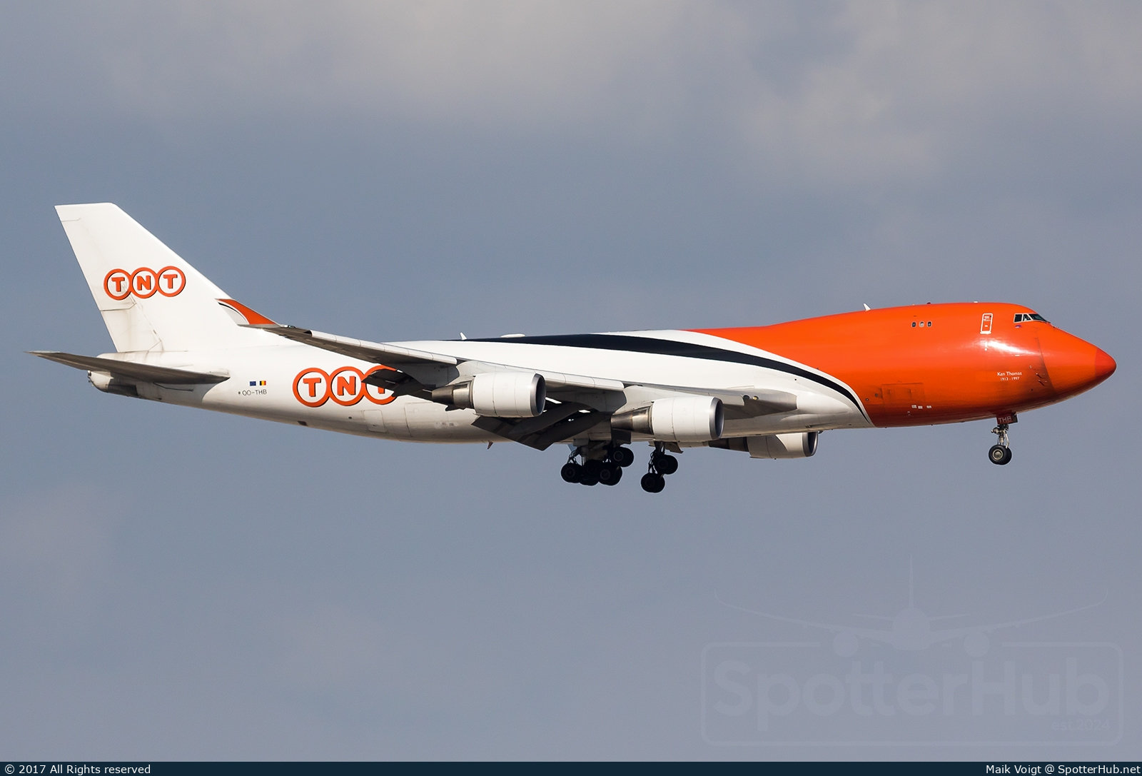 Photo of OO-THB - Boeing 747-4HAF(ER) operated by TNT Airways