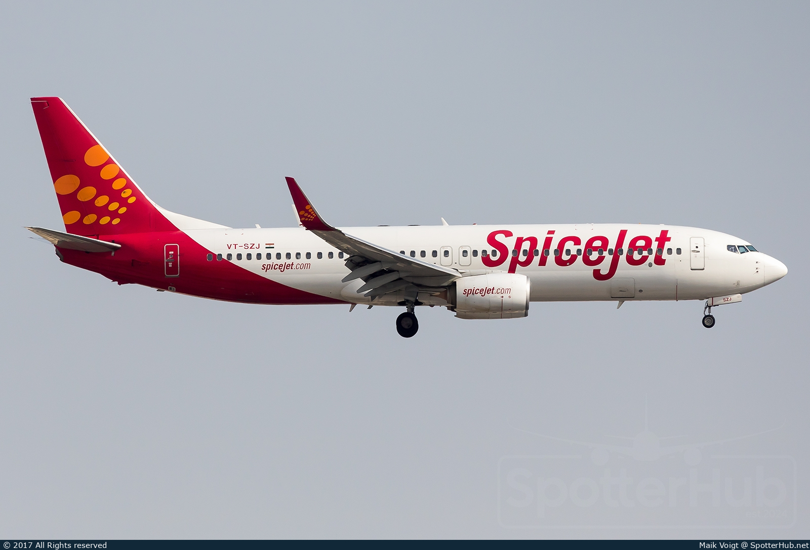 Photo of VT-SZJ - Boeing 737-8GJ operated by SpiceJet