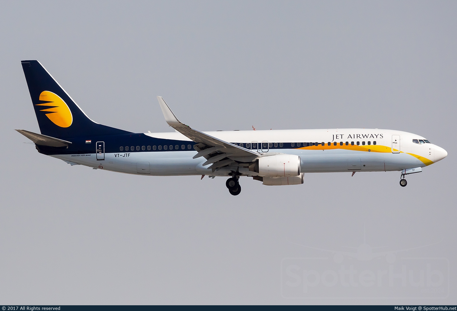 Photo of VT-JTF - Boeing 737-86N operated by Jet Airways