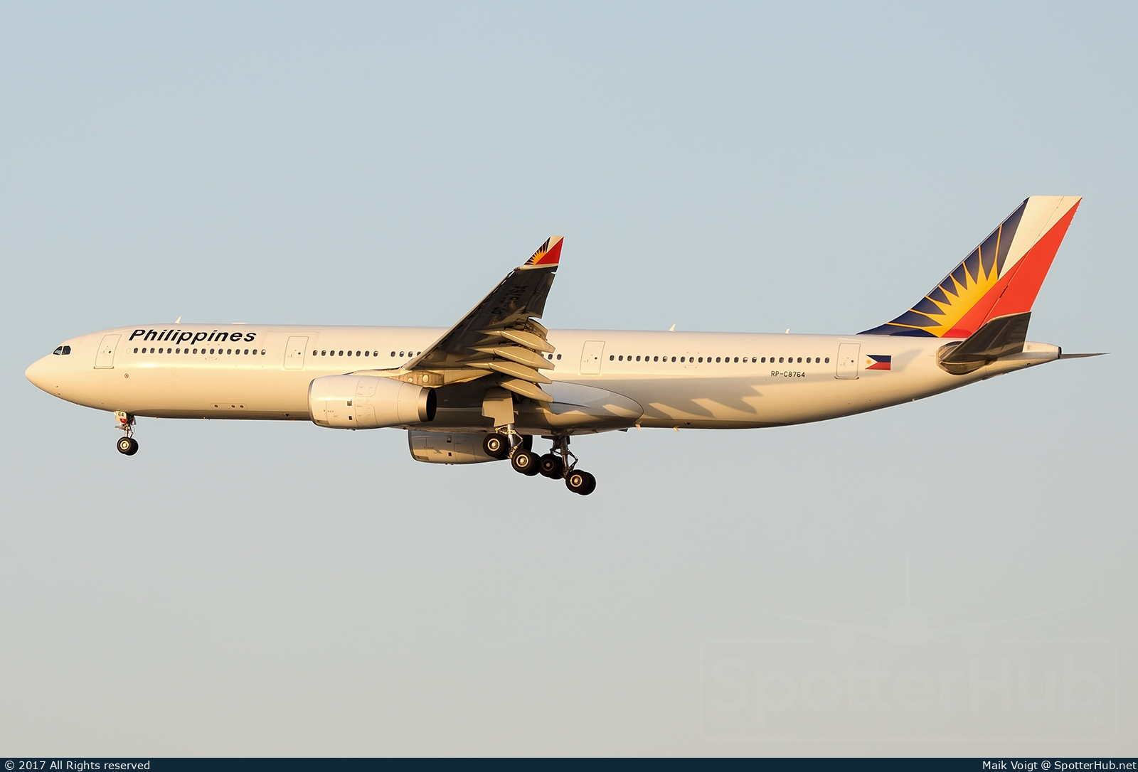 Photo of RP-C8764 - Airbus A330-343 operated by Philippine Airlines