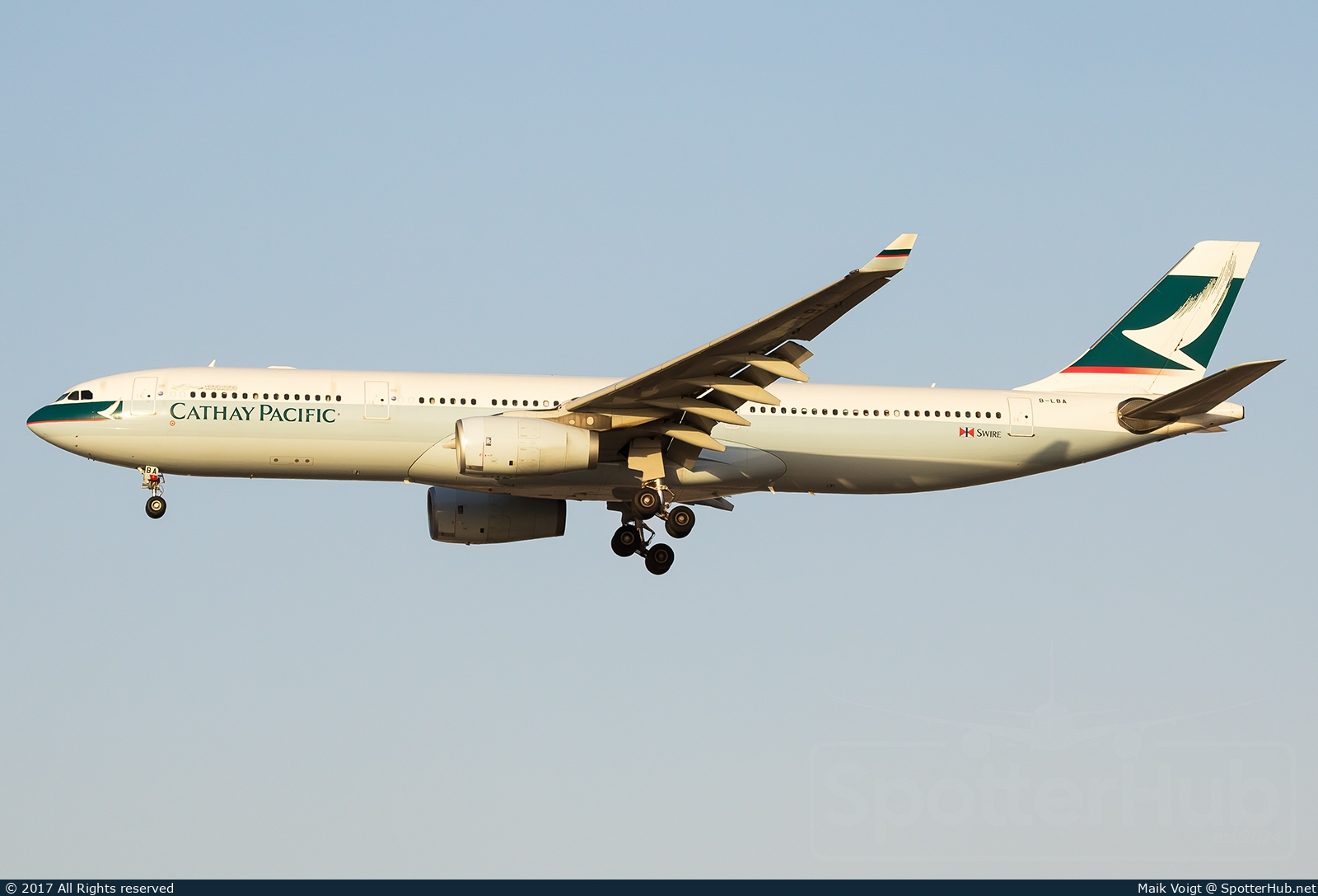 Photo of B-LBA - Airbus A330-343 operated by Cathay Pacific Airways