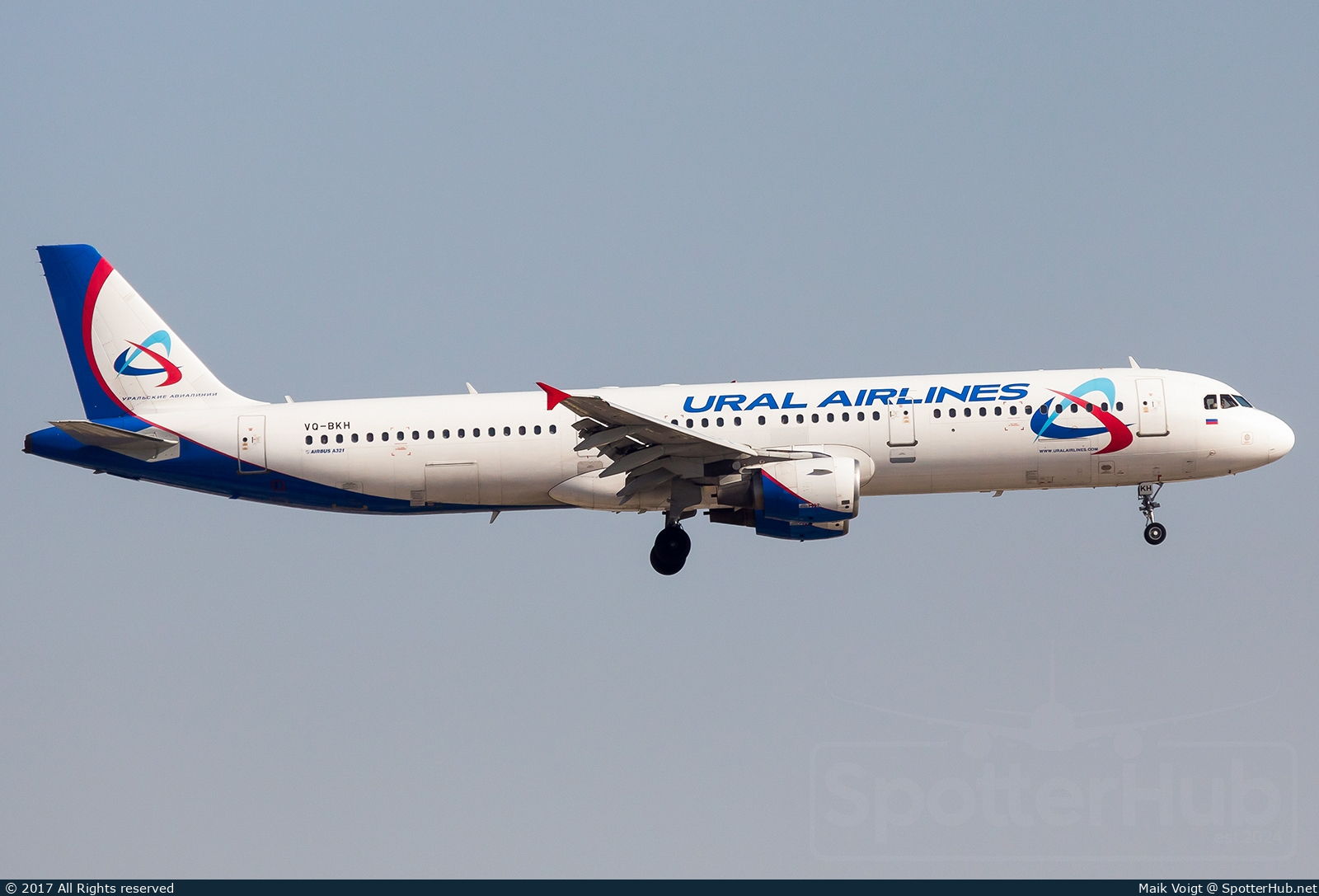 Photo of VQ-BKH - Airbus A321-211 operated by Ural Airlines