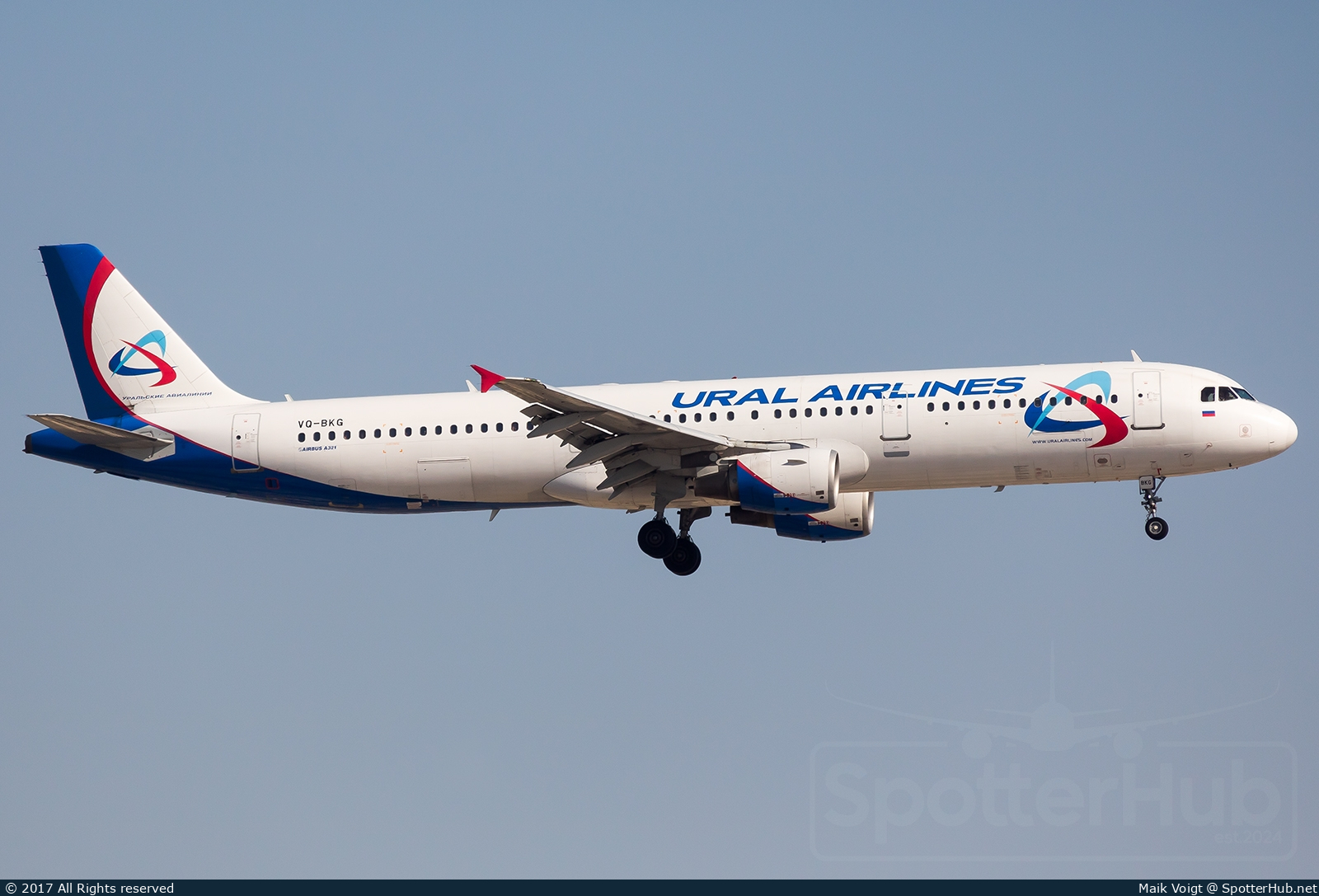 Photo of VQ-BKG - Airbus A321-211 operated by Ural Airlines