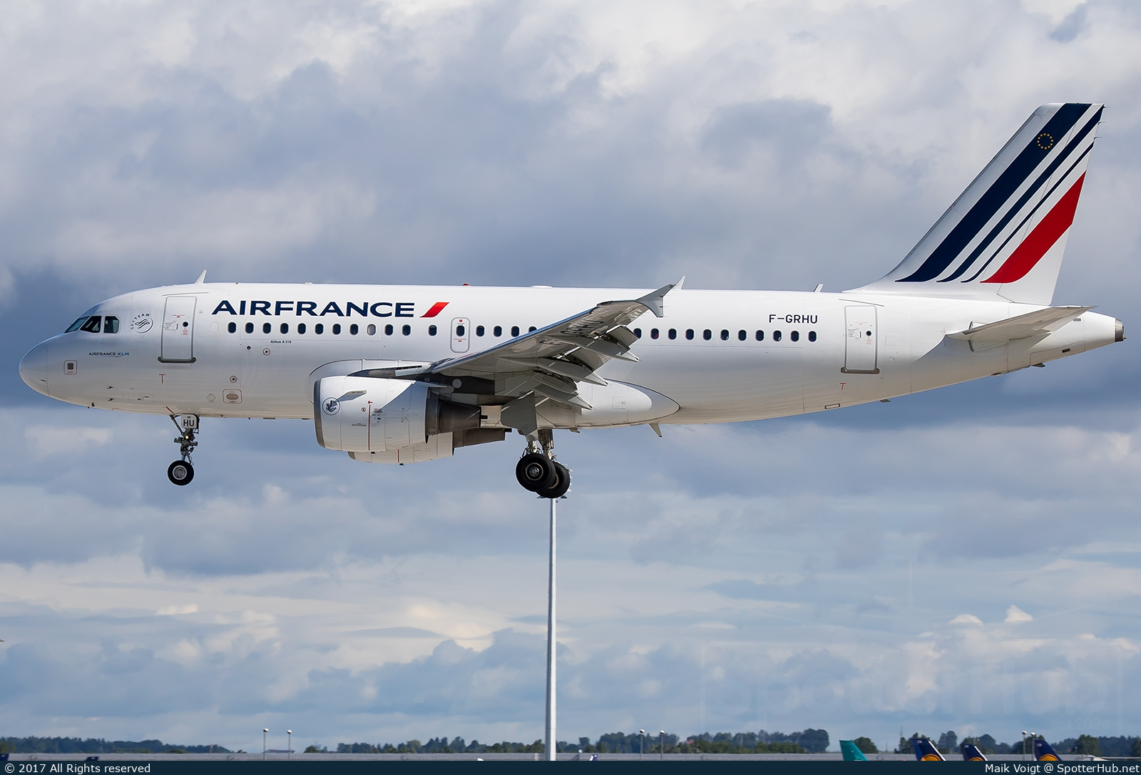 Photo of F-GRHU - Airbus A319-111 operated by Air France