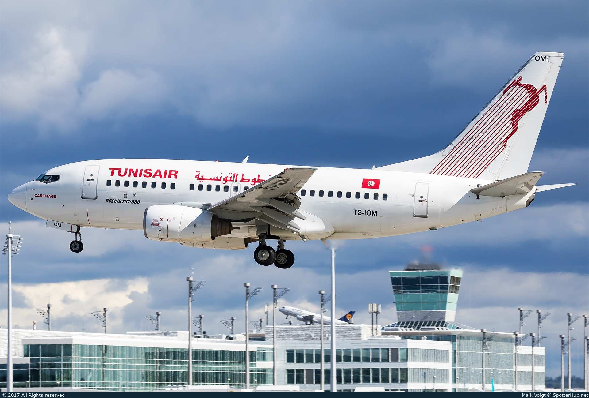 Photo of TS-IOM - Boeing 737-6H3 operated by Tunisair