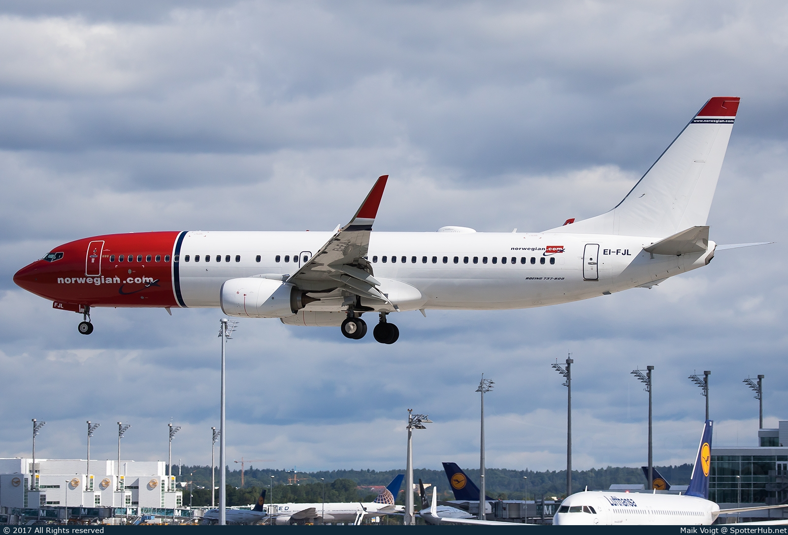 Photo of EI-FJL - Boeing 737-8JP operated by Norwegian Air International