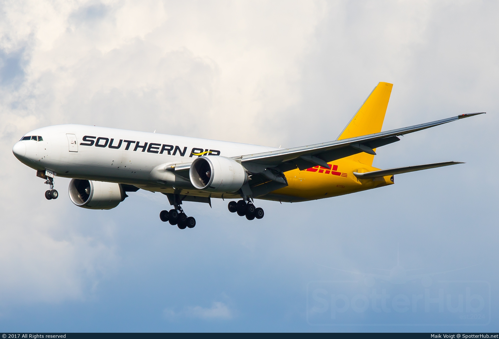 Photo of N775SA - Boeing 777-FZB operated by Southern Air