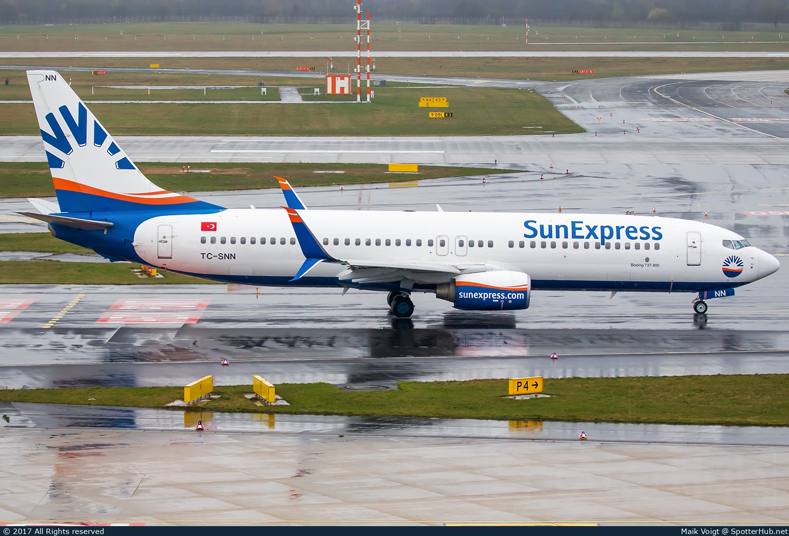 Photo of TC-SNN - Boeing 737-8HC operated by SunExpress