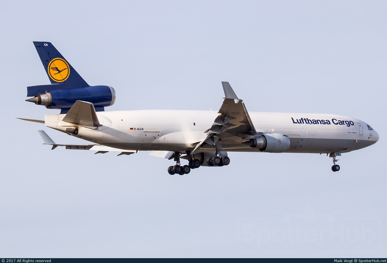 Photo of D-ALCA - McDonnell Douglas MD-11(F) operated by Lufthansa Cargo