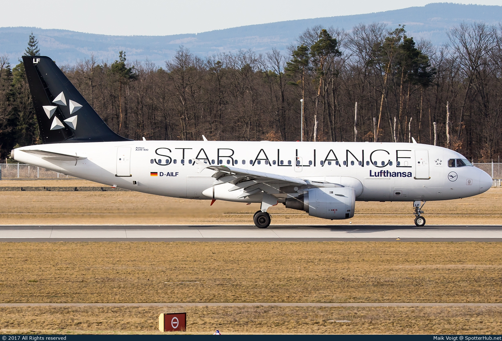 Photo of D-AILF - Airbus A319-114 operated by Lufthansa