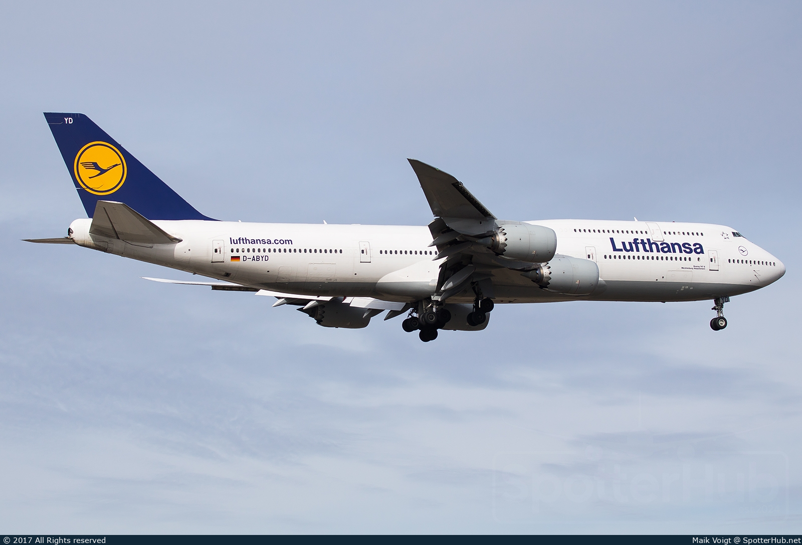 Photo of D-ABYD - Boeing 747-830 operated by Lufthansa