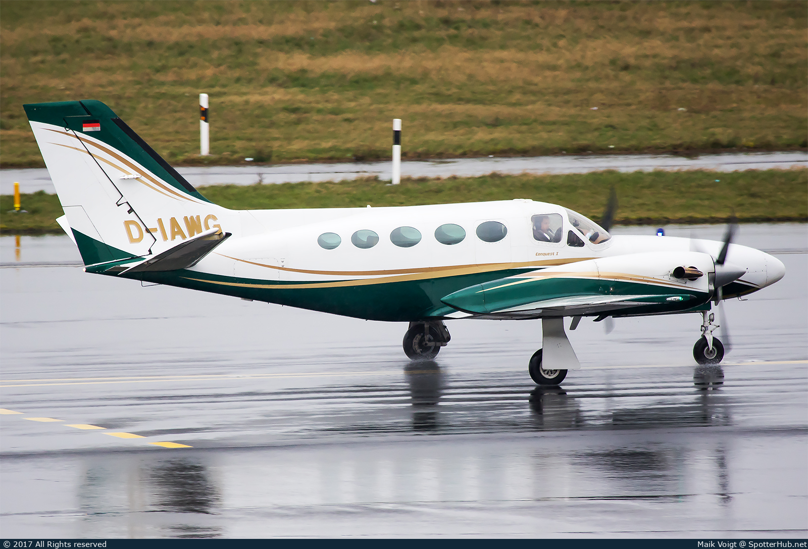 Photo of D-IAWG - Cessna 425 Conquest I operated by Aerowest