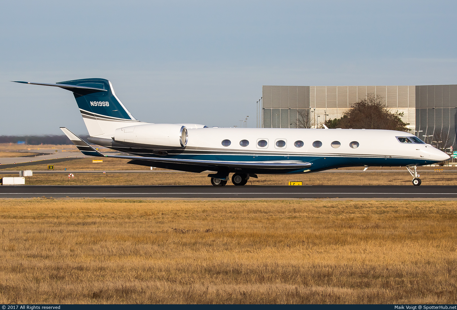 Photo of N919SB - Gulfstream G650 operated by Private