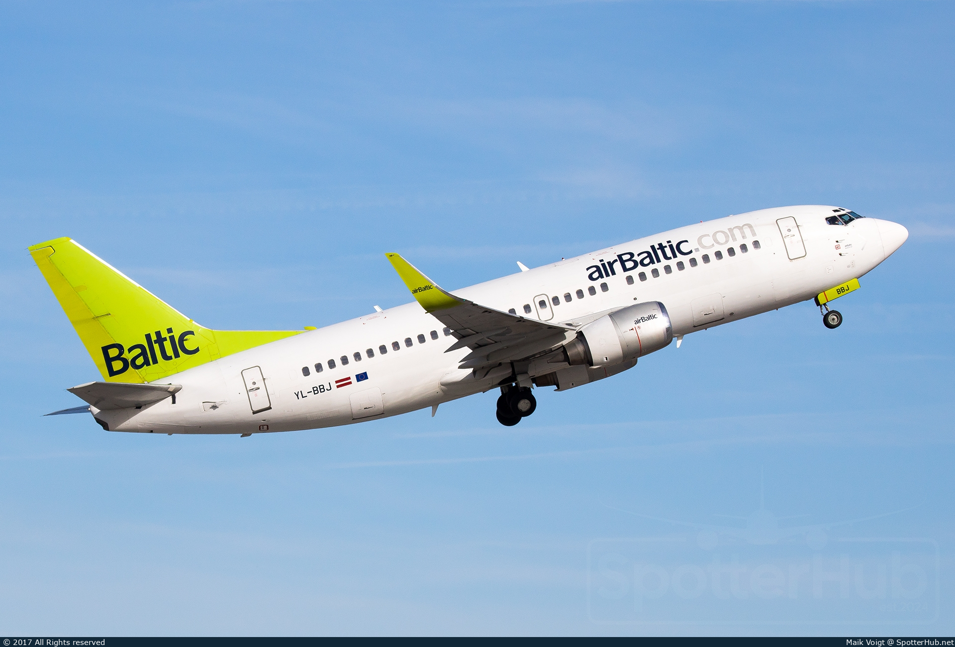 Photo of YL-BBJ - Boeing 737-36Q operated by airBaltic