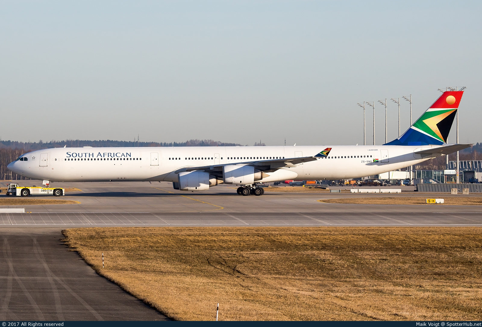 Photo of ZS-SNG - Airbus A340-642 operated by South African Airways