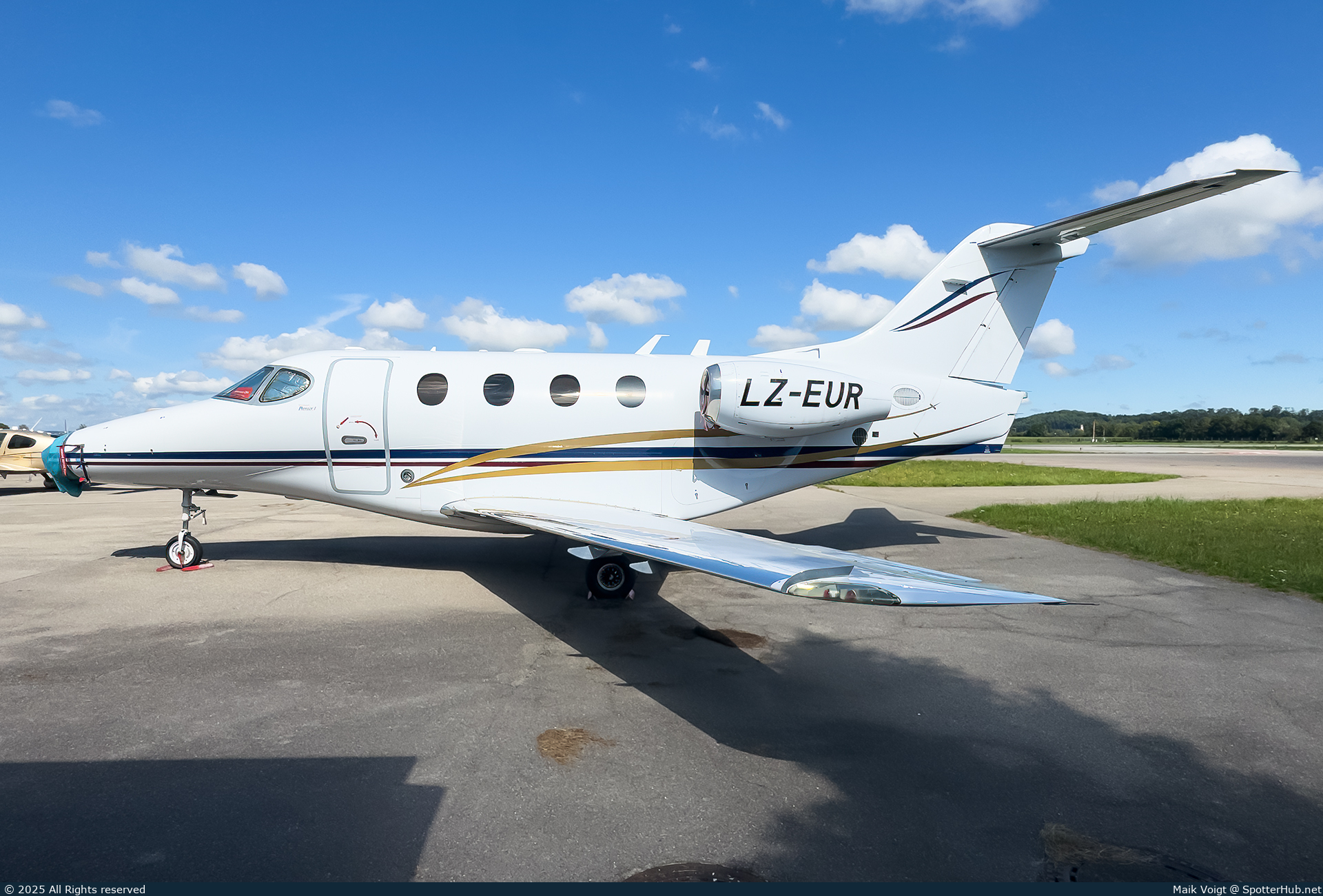 Photo of LZ-EUR - Hawker Beechcraft 390 Premier I operated by Private