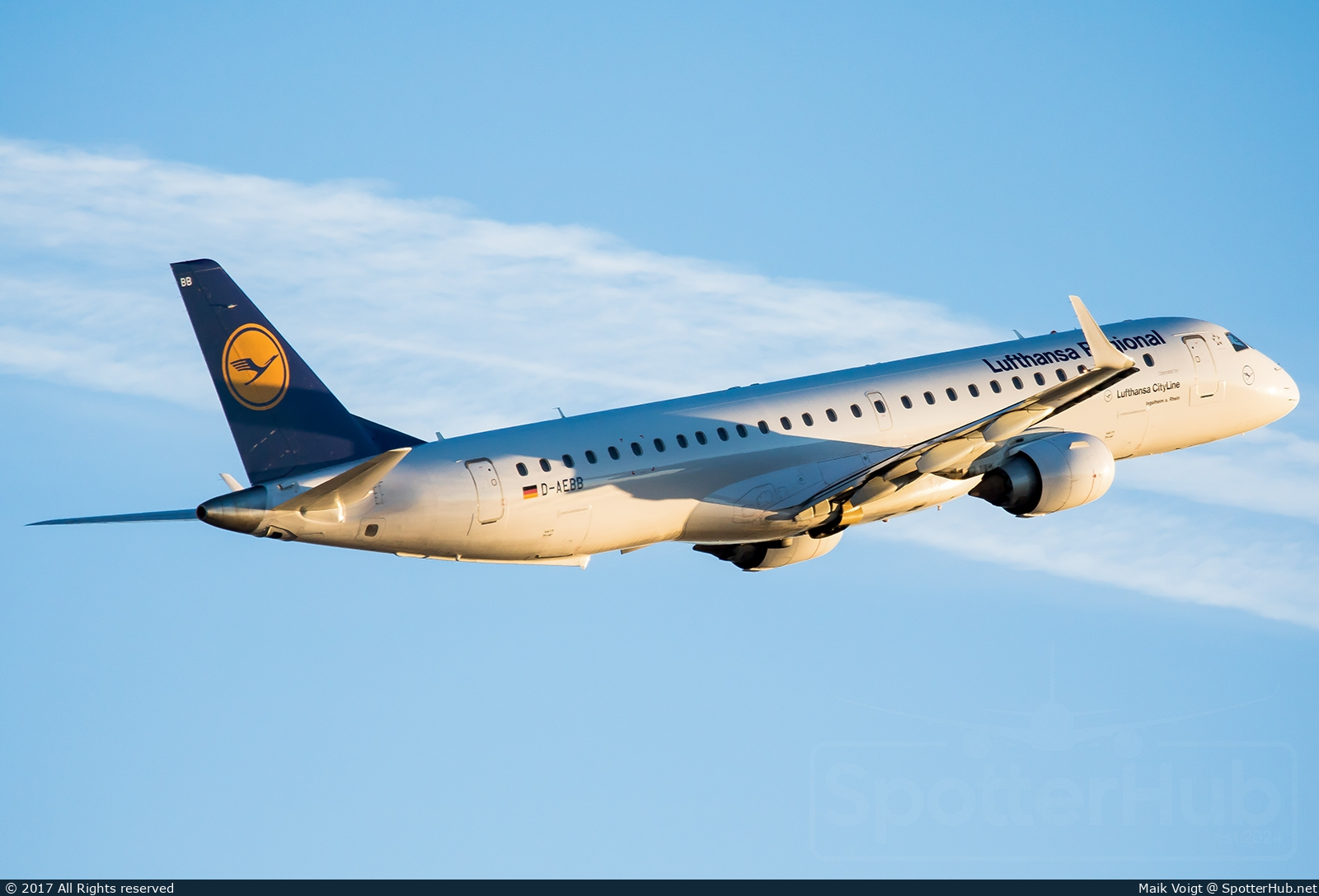 Photo of D-AEBB - Embraer ERJ-195LR operated by Lufthansa CityLine