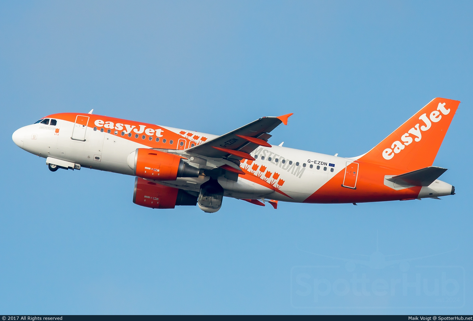 Photo of G-EZDN - Airbus A319-111 operated by easyJet