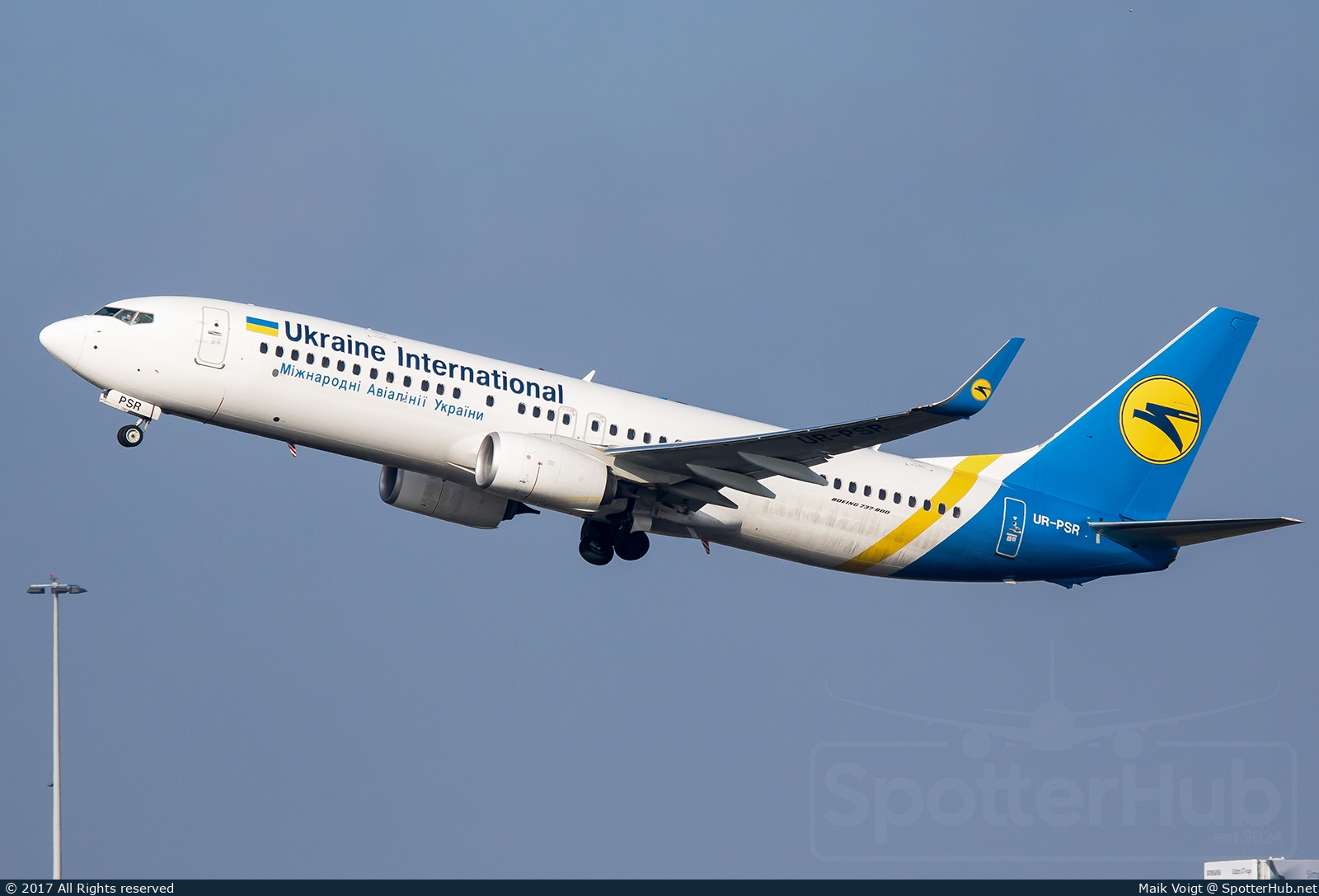 Photo of UR-PSR - Boeing 737-8KV operated by Ukraine International Airlines