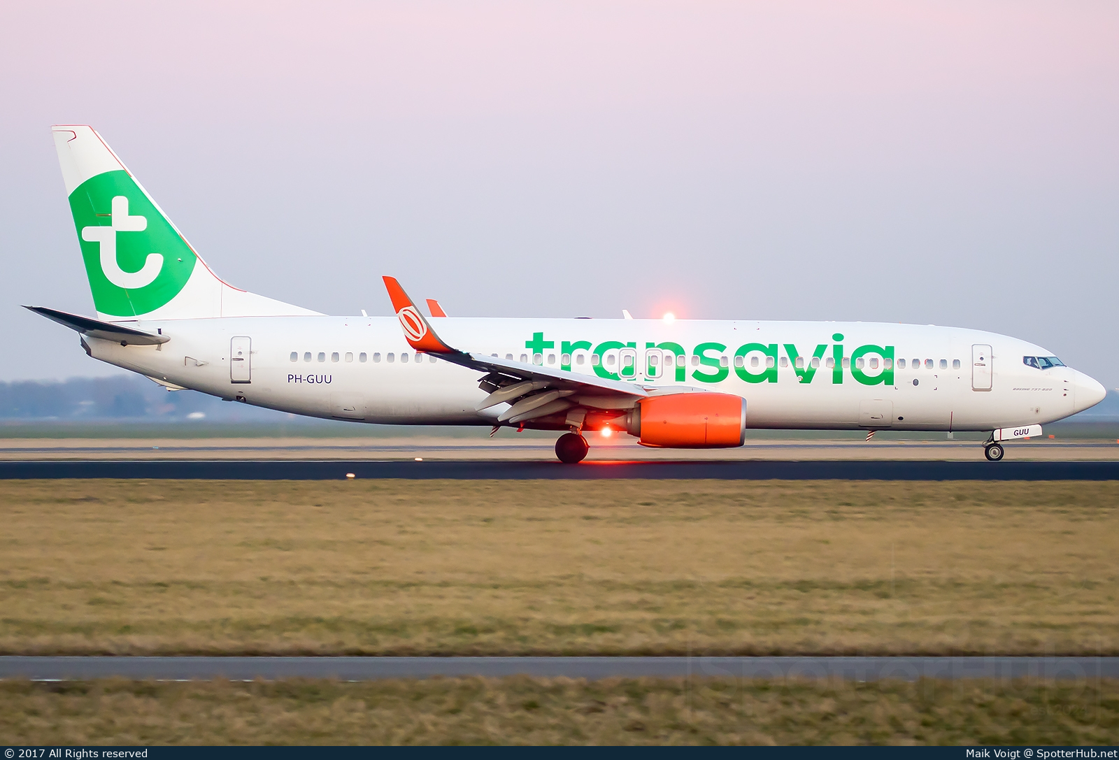 Photo of PH-GUU - Boeing 737-8EH operated by Transavia