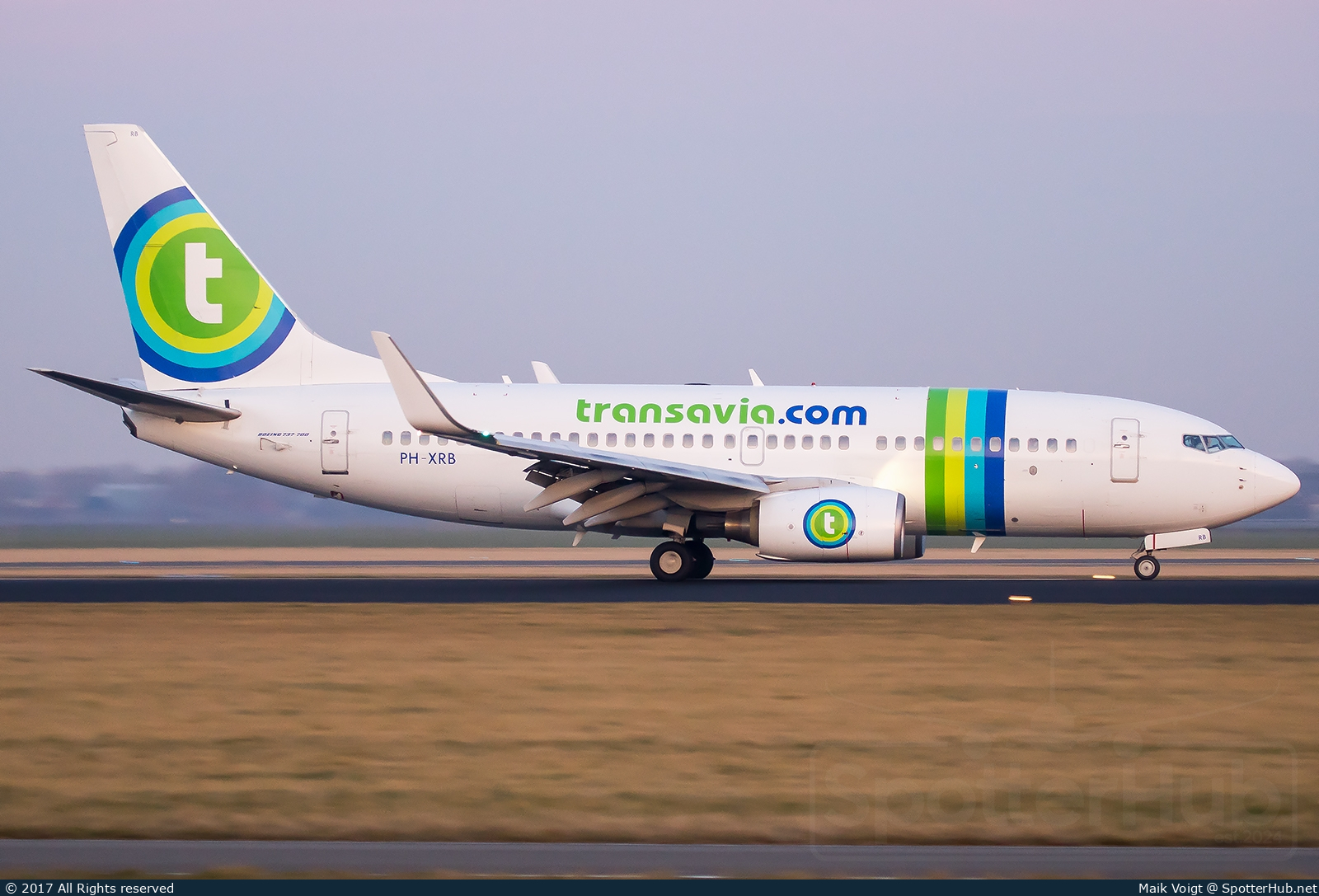 Photo of PH-XRB - Boeing 737-7K2 operated by Transavia