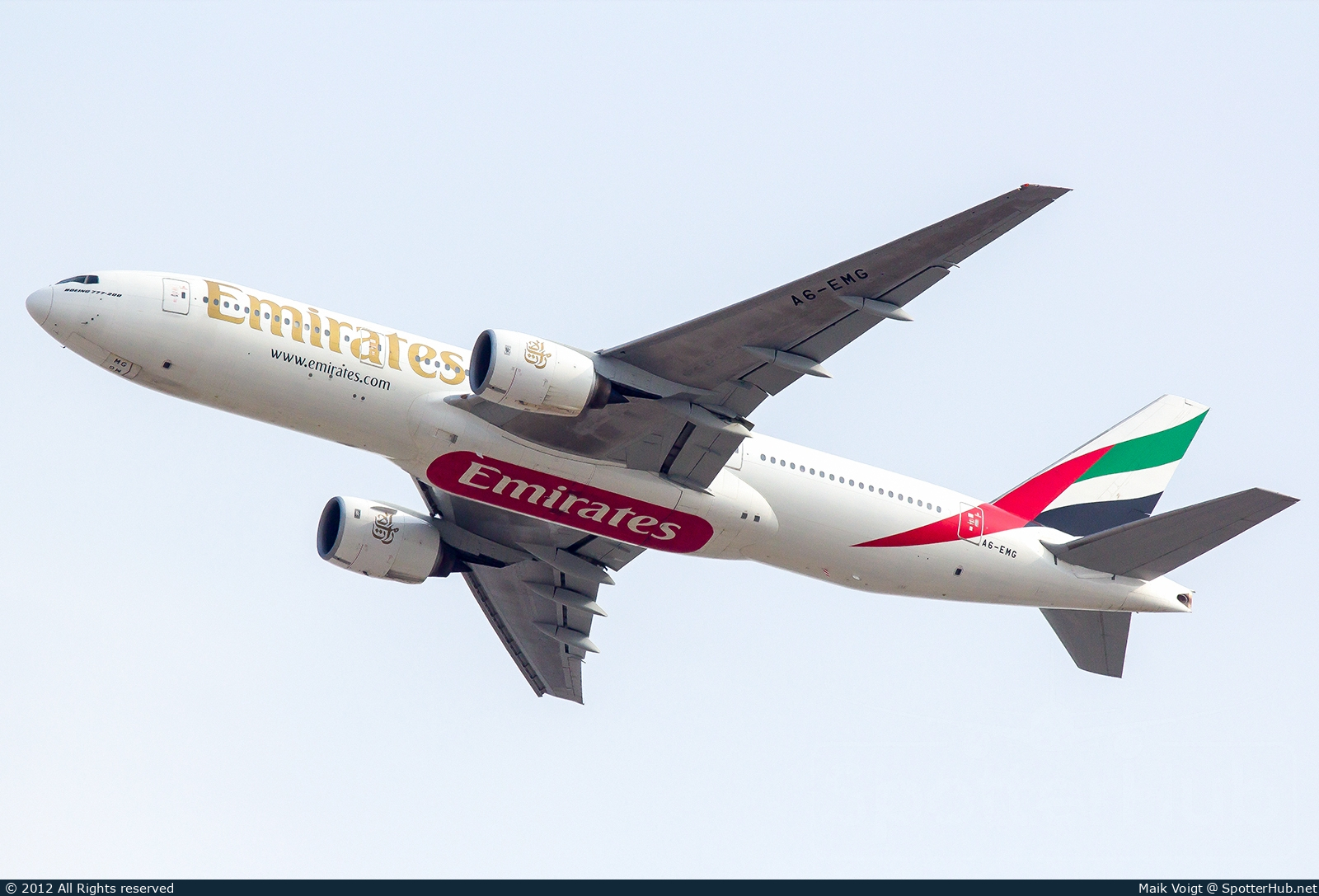 Photo of A6-EMG - Boeing 777-21H(ER) operated by Emirates