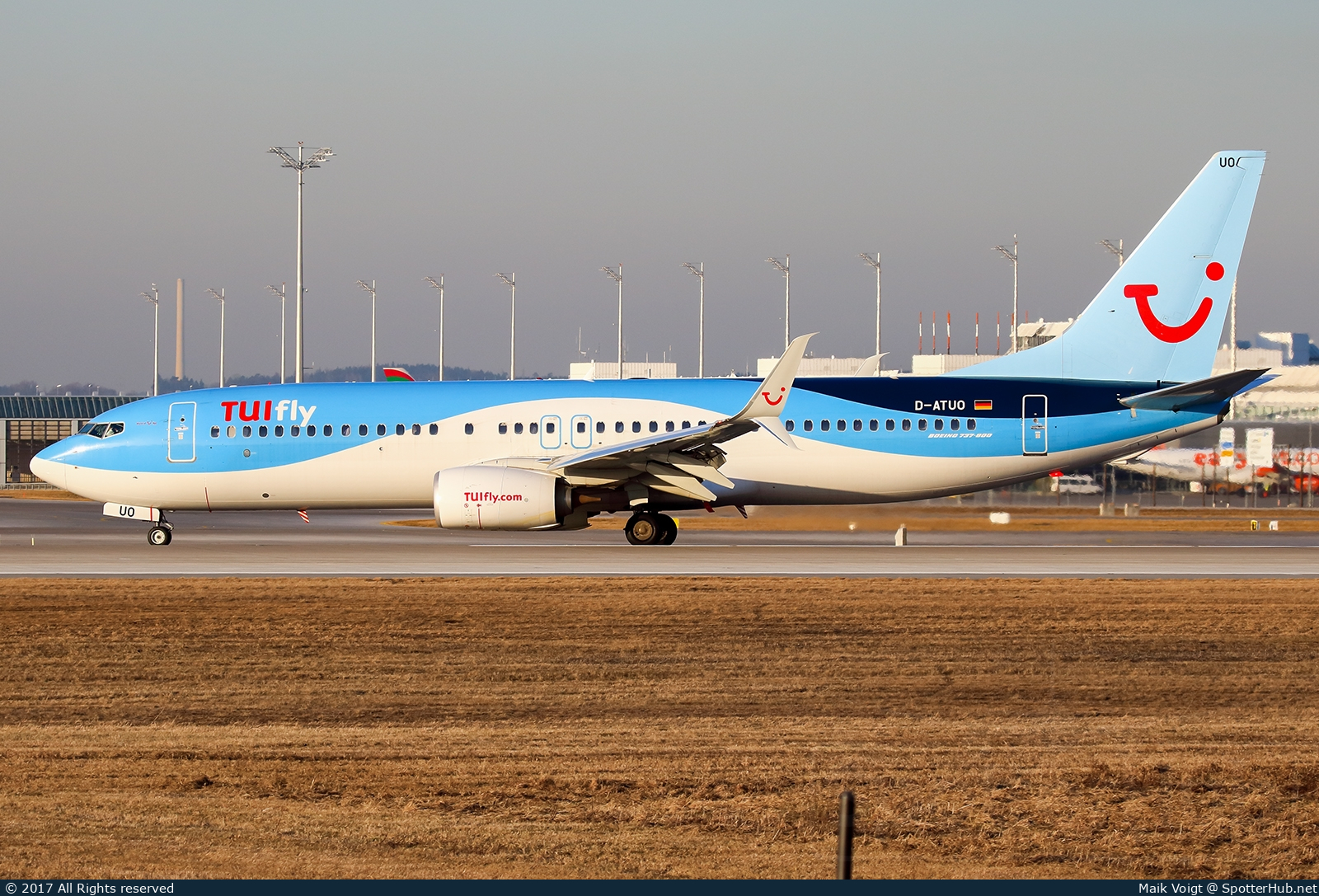Photo of D-ATUO - Boeing 737-8K5 operated by TUIfly