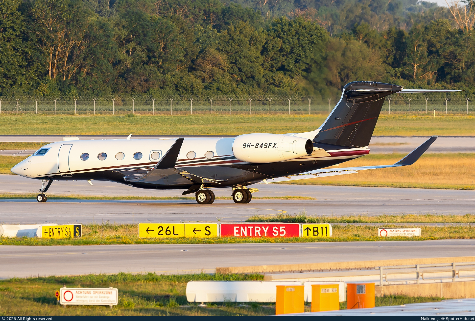 Photo of 9H-649FX - Gulfstream G650ER operated by Flexjet