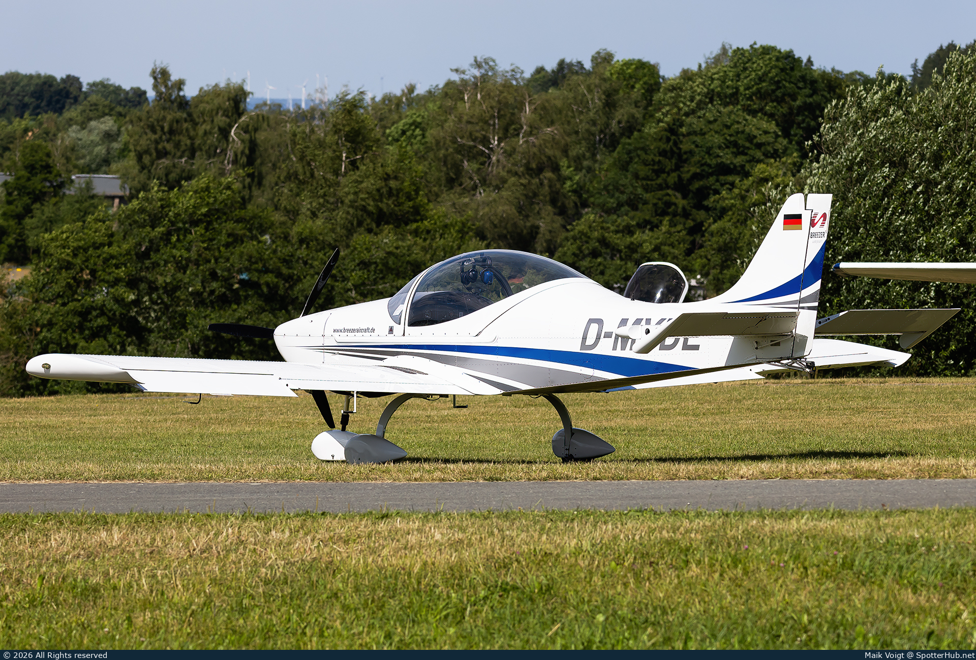 Photo of D-MYDE - Breezer B400 operated by Luftsportgruppe Münchberg