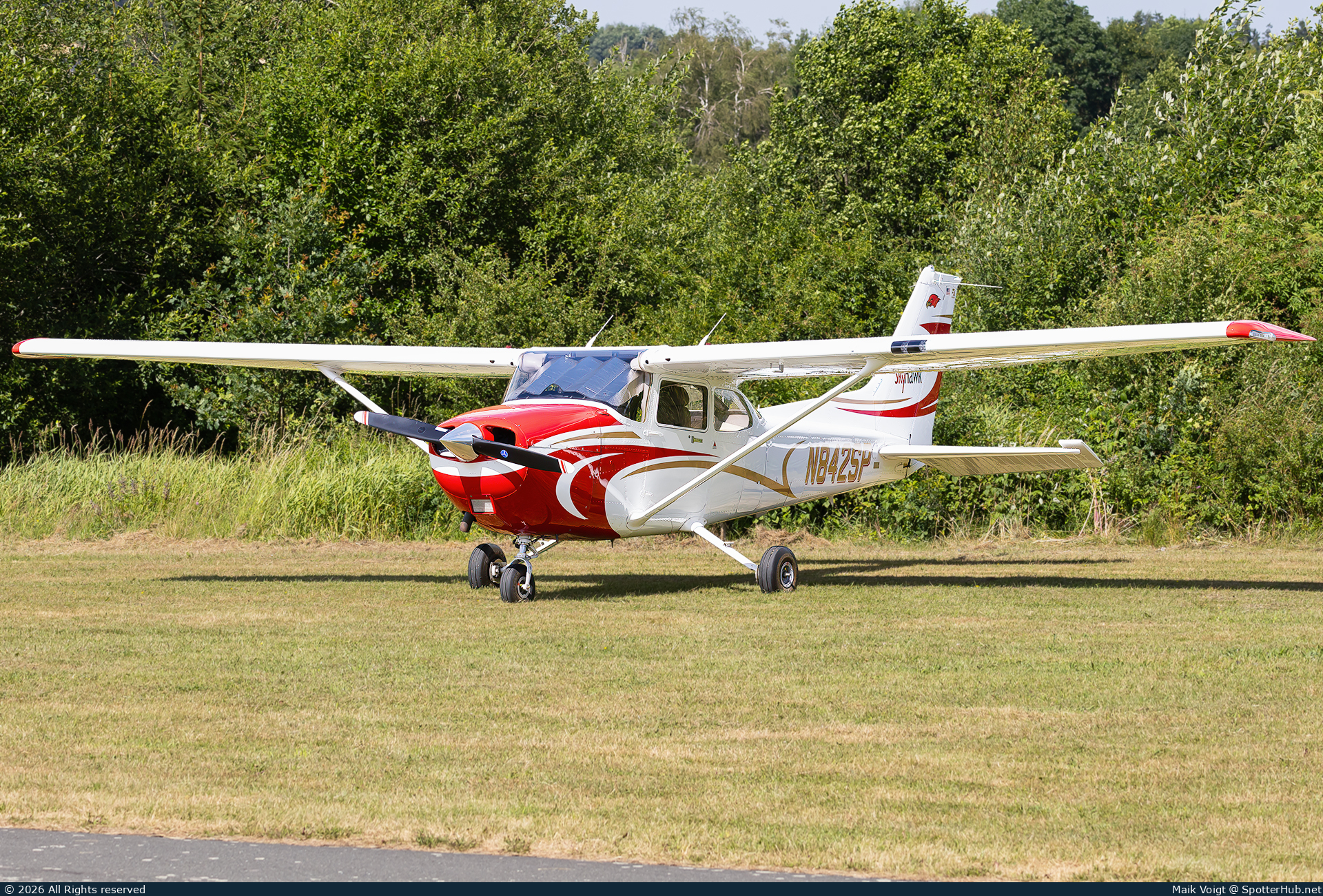 Photo of N842SP - Cessna 172S Skyhawk SP operated by Private