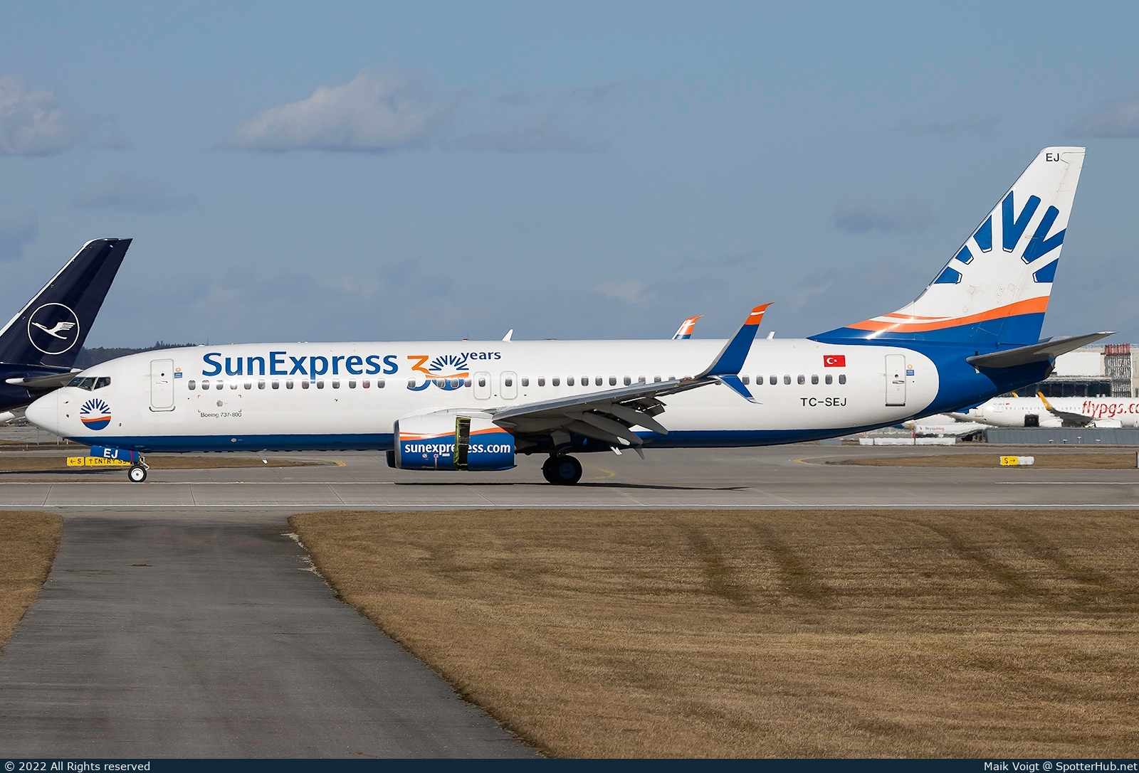 Photo of TC-SEJ - Boeing 737-8HC operated by SunExpress