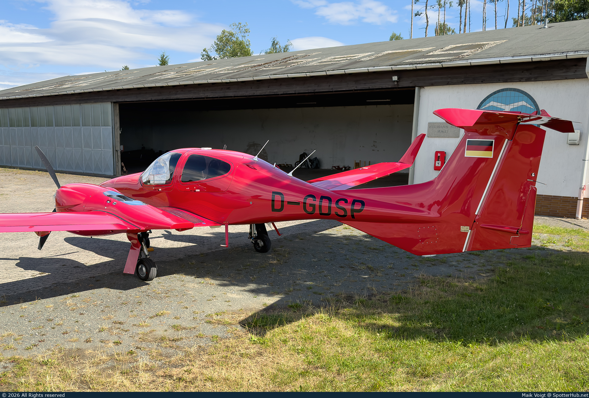 Photo of D-GDSP - Diamond DA42 NG Twin Star operated by Private