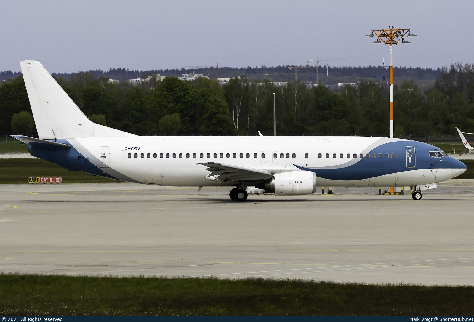 Photo of UR-CSV - Boeing 737-4K5 operated by Jonika Airlines