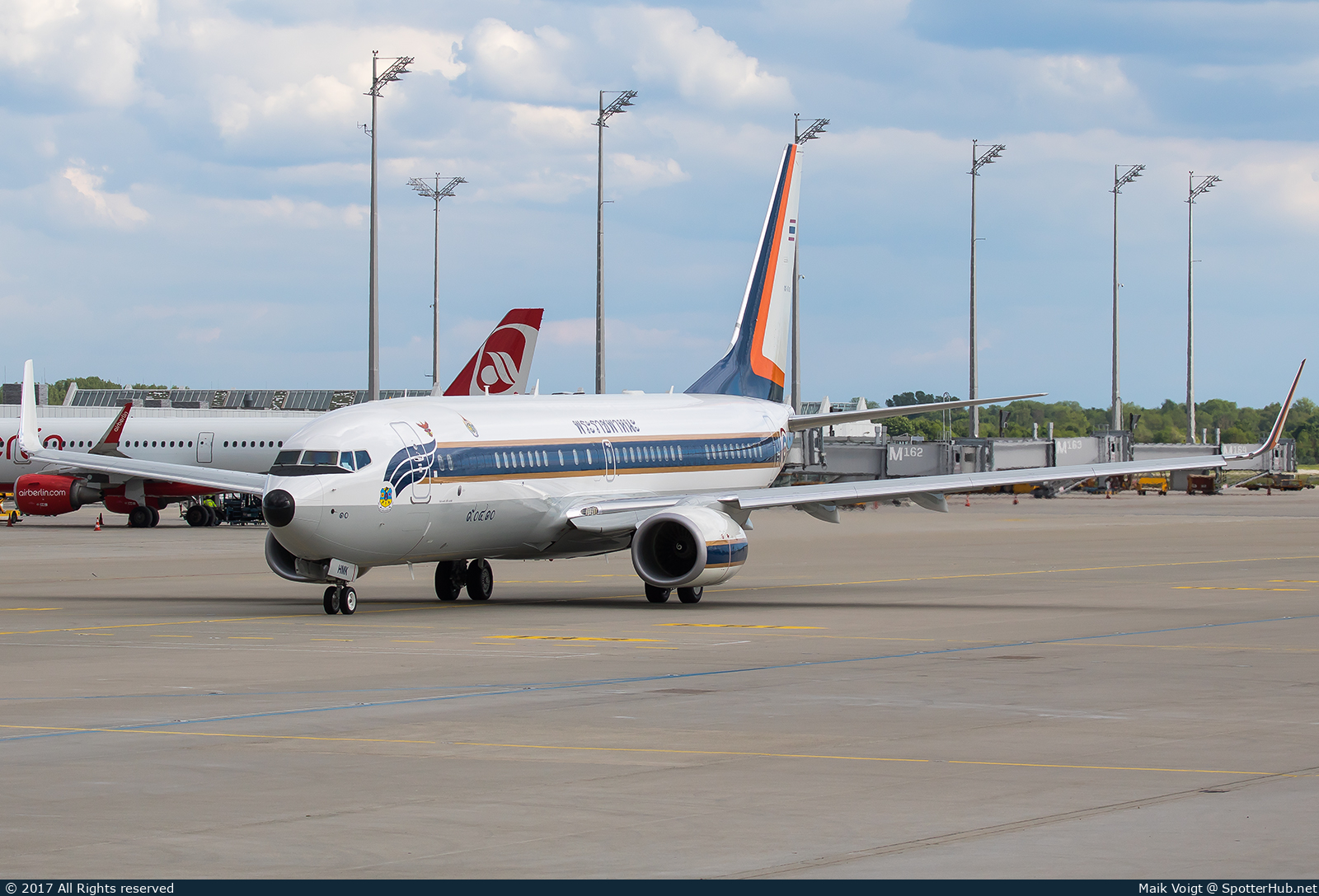 Photo of HS-HMK - Boeing 737-8Z6(BBJ2) operated by Royal Thai Air Force